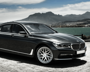Luxury BMW 7 Series 